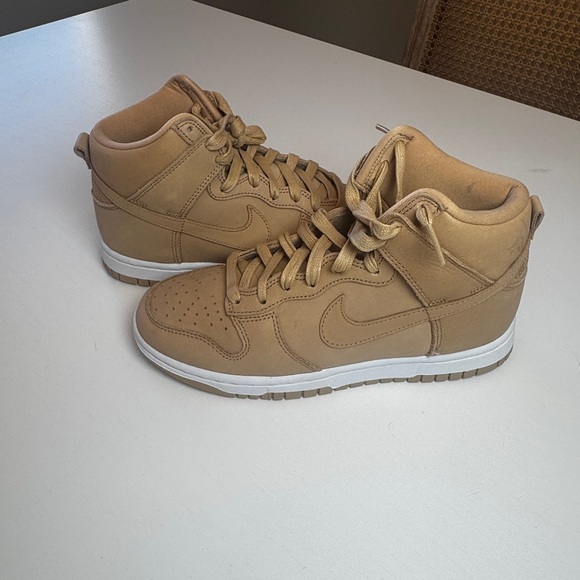 Women's Nike Dunk High Premium MF Vachetta Tan/Vachetta Tan (DX2044 201) - Picture 4 of 5